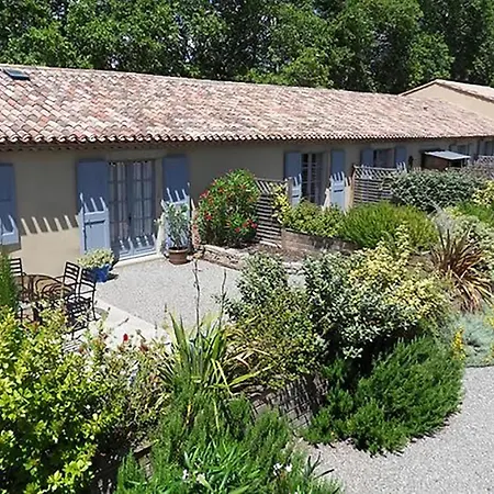 Du Vieux Tilleul, L'ecurie. Guest house *