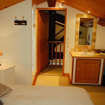 Du Vieux Tilleul, L'ecurie. Guest house Marseillette